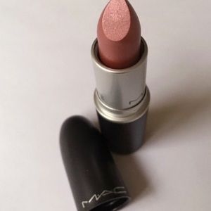 MAC Coral Co-Ordinate RARE/DISCONTINUED